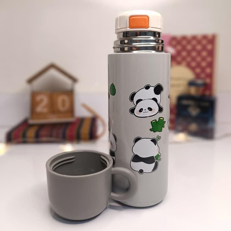 فلاسک وارداتی پاندا اصلی 500ml(لیوان دار)(حفظ گرما و داغی تا چندین ساعت)
